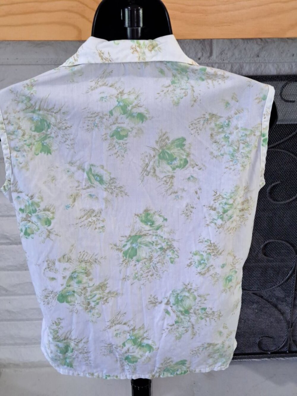 Vintage 70's Sleeveless Button-Up Blouse Green Floral Print Collared Women's S - Picture 6 of 9
